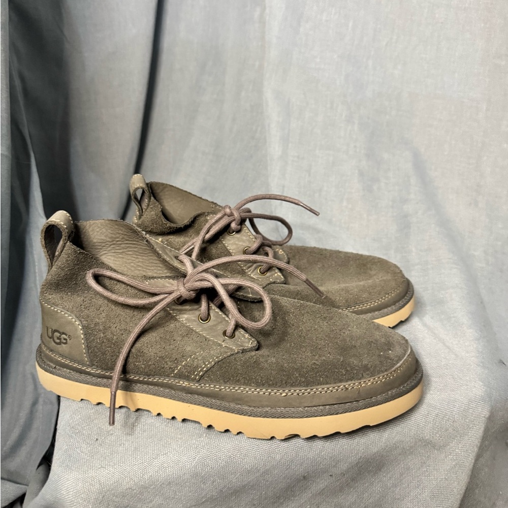 UGG Men's Chukka Boots - Olive Suede